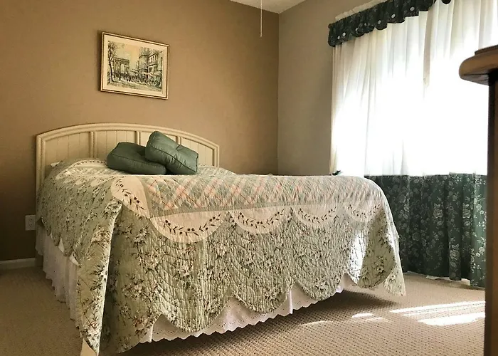 Private Suite-living Rm/kitchenette/bed/bath Phoenix