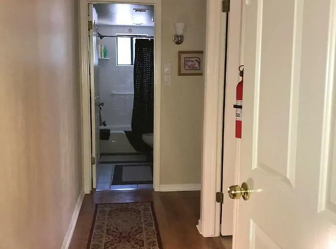 Private Suite-living Rm/kitchenette/bed/bath Phoenix